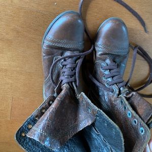 Steve Madden Brown Boots